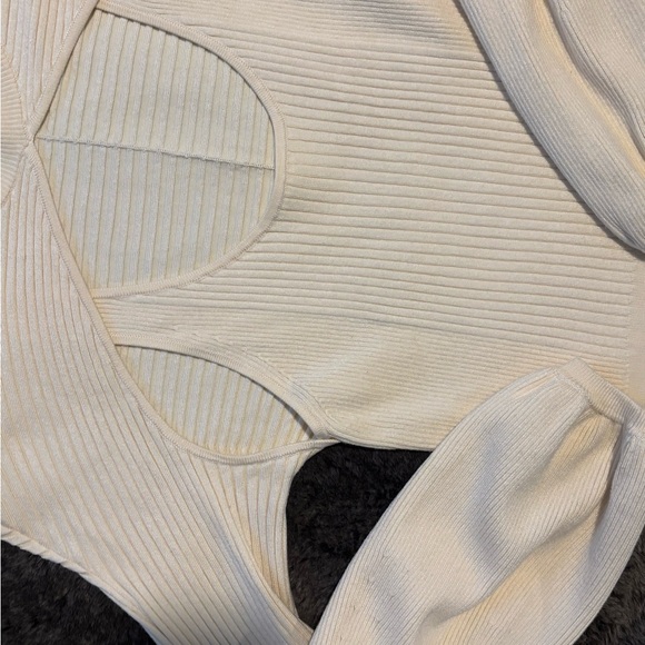 Abercrombie and Finche tank top sweater style - Picture 2 of 4